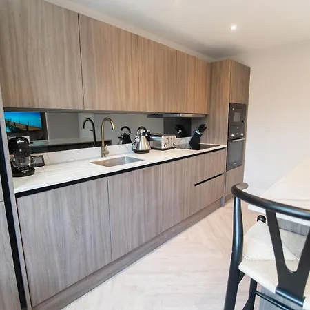 Daire Velvet - 10 Park Square East *
