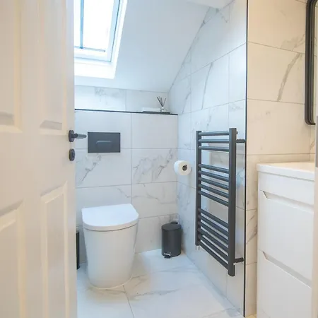 Velvet - 10 Park Square East Daire *