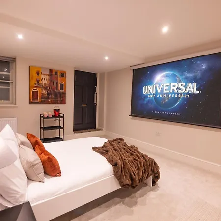 Velvet - 10 Park Square East Leeds (West Yorkshire)